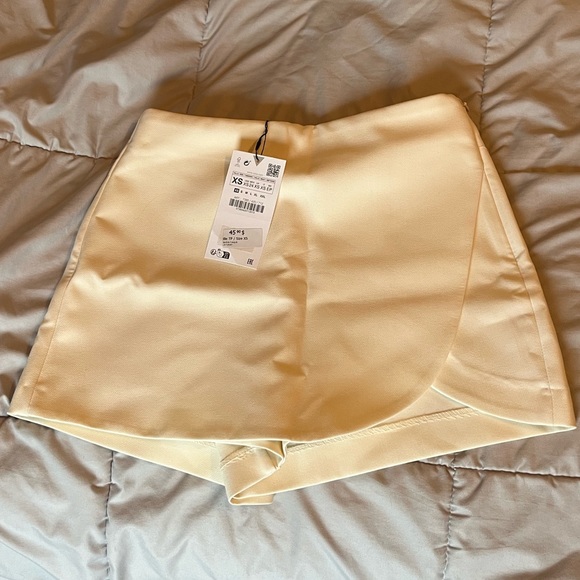 Zara cream skort - Picture 2 of 4